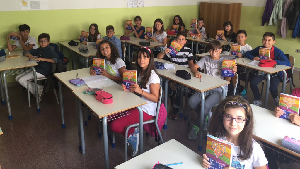 scuola-alunni-diario-regalo-2-pescheria-de-salvo-srl-vendita-distribuzione-pesce-fresco-surgelato-prodotti-congelati-matera-basilicata-puglia